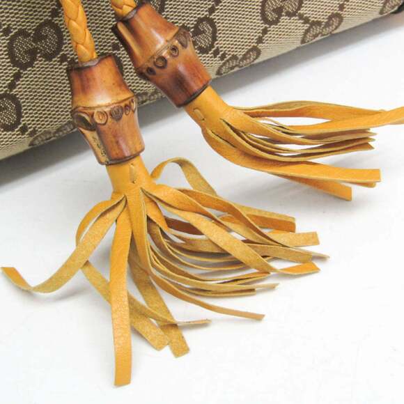 GUCCI Cream Leather Shoulder Bag - Picture 9 of 16